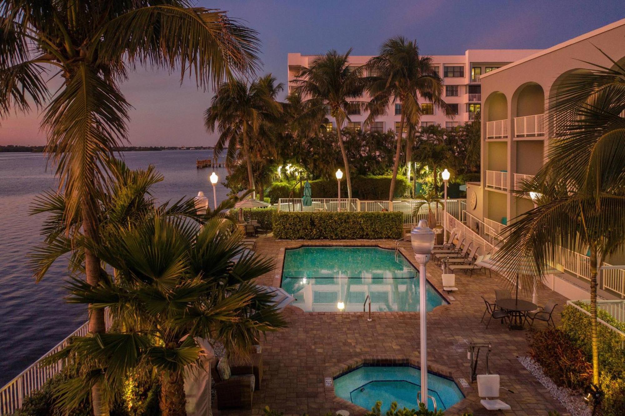 Fairfield Inn And Suites By Marriott Palm Beach Kültér fotó